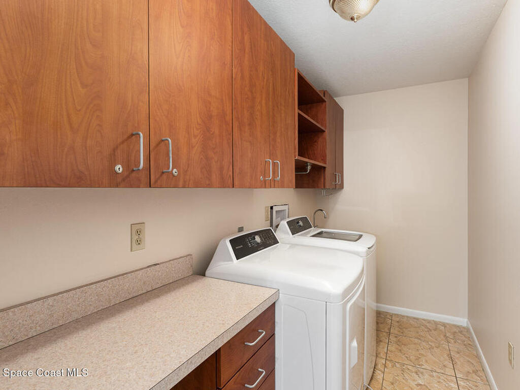 2175 Lacourt Lane, Malabar, FL 32950