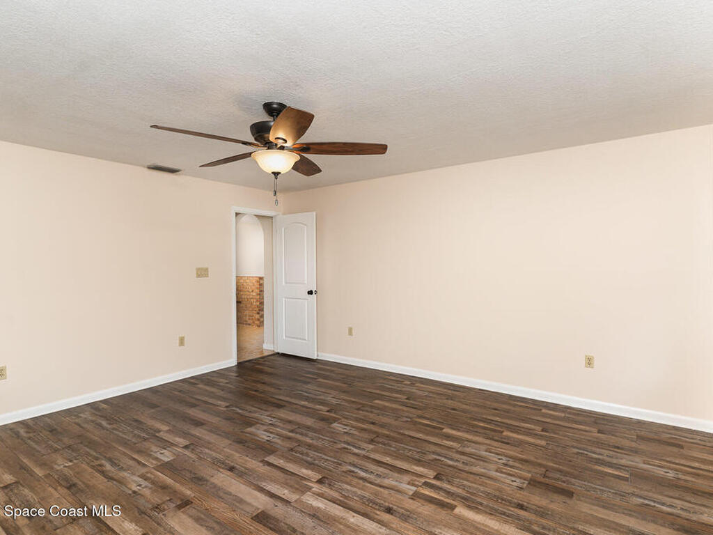 2175 Lacourt Lane, Malabar, FL 32950