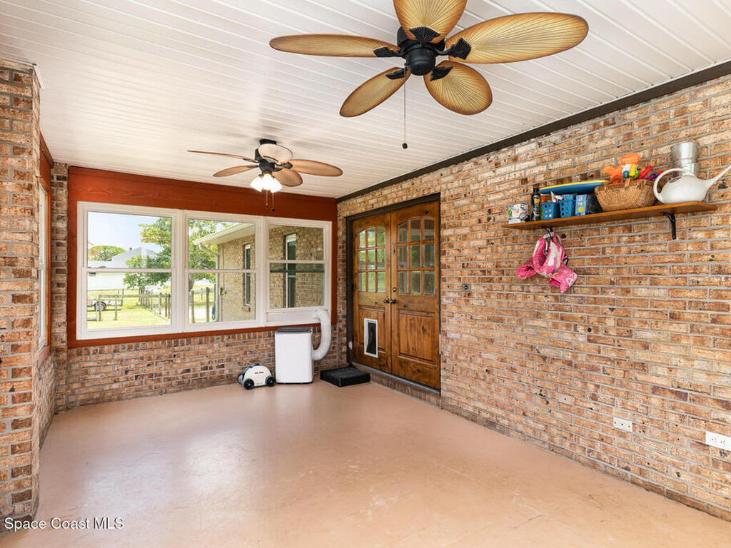 2175 Lacourt Lane, Malabar, FL 32950