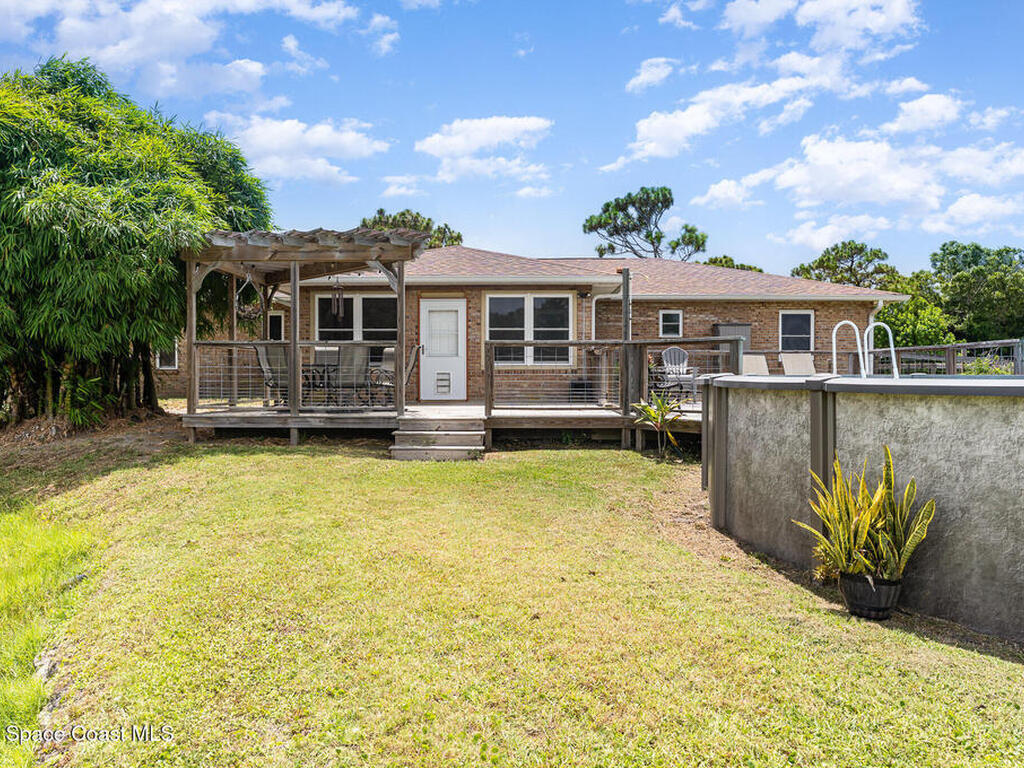 2175 Lacourt Lane, Malabar, FL 32950