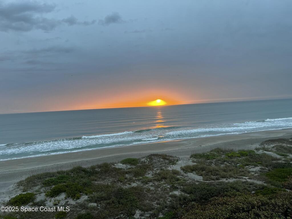 2815 S Atlantic Avenue, Cocoa Beach, FL 32931