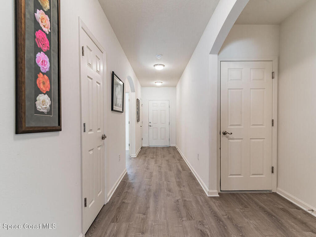 1902 Elkins Point Drive, Melbourne, FL 32935