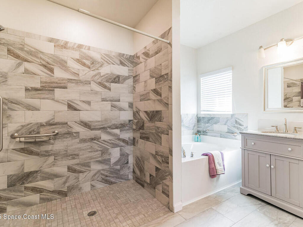1902 Elkins Point Drive, Melbourne, FL 32935
