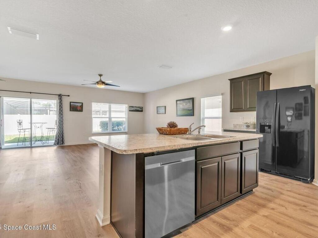 1902 Elkins Point Drive, Melbourne, FL 32935