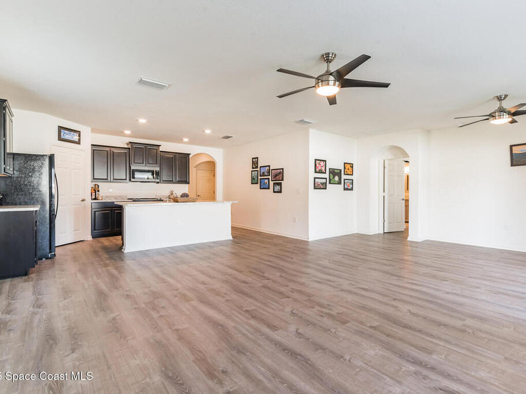 1902 Elkins Point Drive, Melbourne, FL 32935