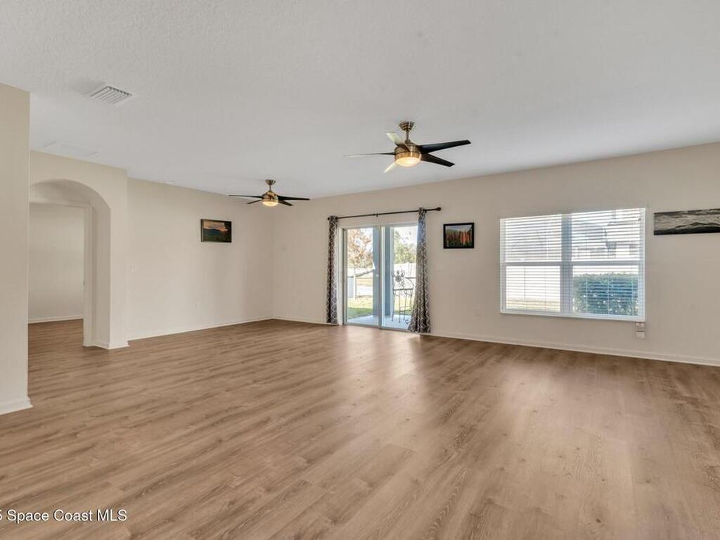 1902 Elkins Point Drive, Melbourne, FL 32935