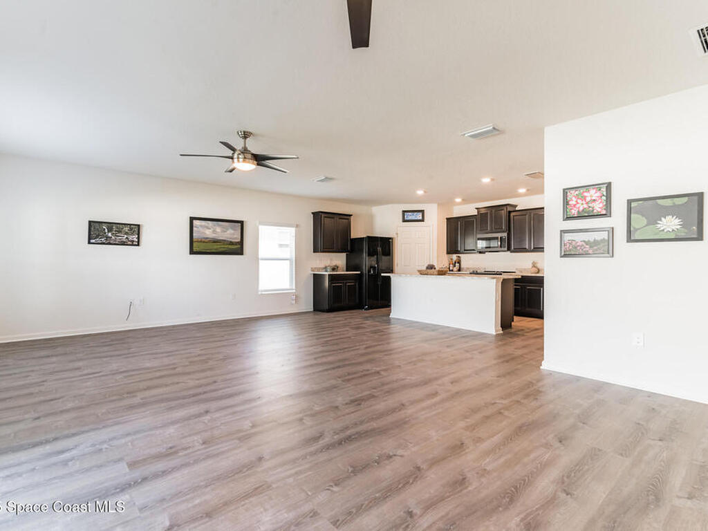 1902 Elkins Point Drive, Melbourne, FL 32935