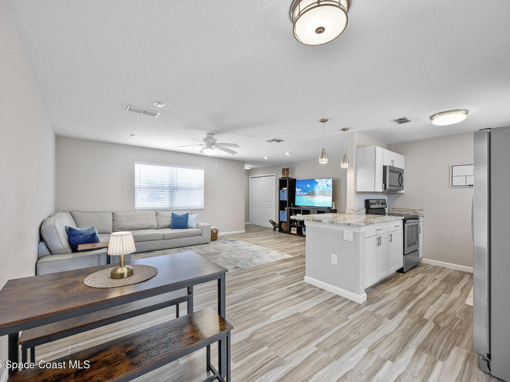 1325 Johns Circle, Merritt Island, FL 32952