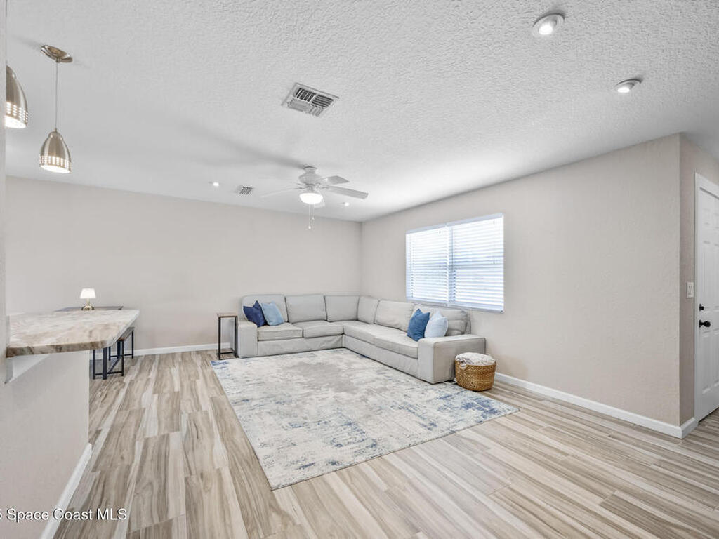 1325 Johns Circle, Merritt Island, FL 32952