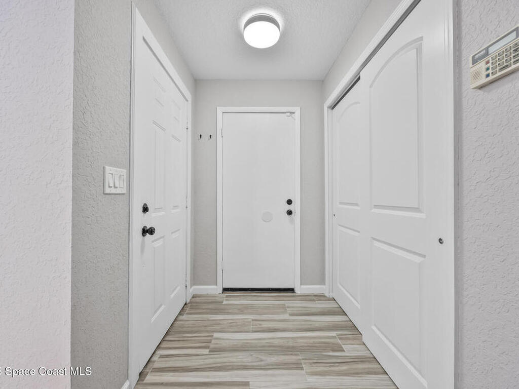 1325 Johns Circle, Merritt Island, FL 32952