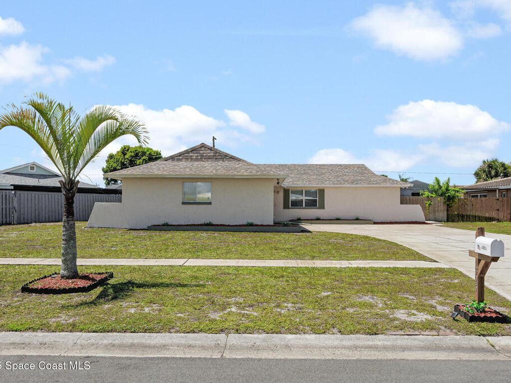 1325 Johns Circle, Merritt Island, FL 32952