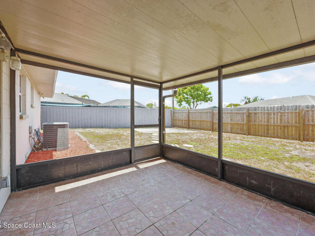 1325 Johns Circle, Merritt Island, FL 32952