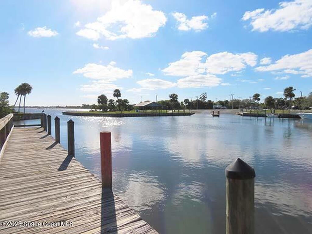 1325 Johns Circle, Merritt Island, FL 32952