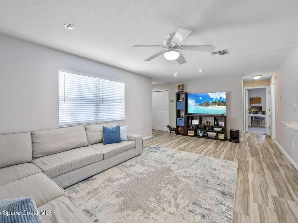 1325 Johns Circle, Merritt Island, FL 32952
