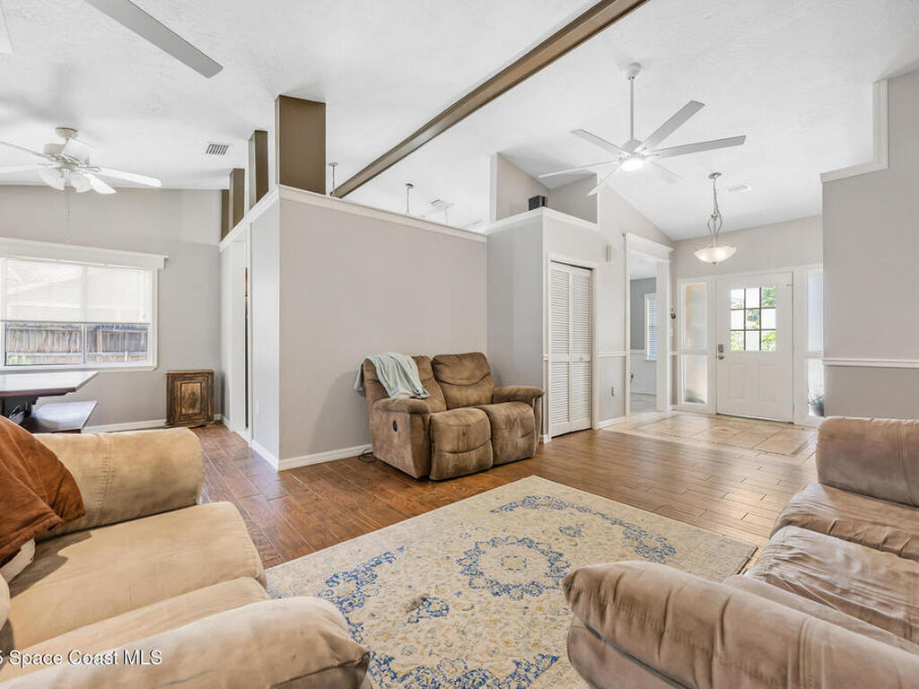 581 Jupiter Boulevard, Palm Bay, FL 32907