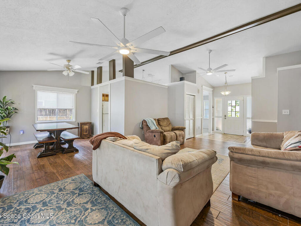 581 Jupiter Boulevard, Palm Bay, FL 32907