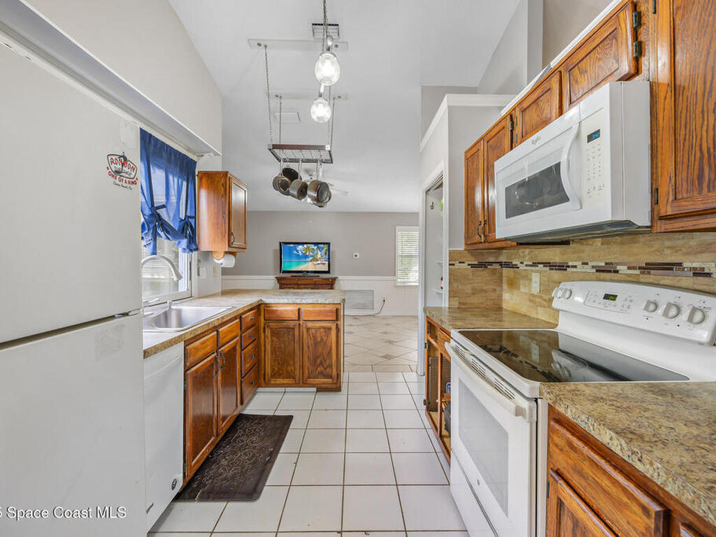 581 Jupiter Boulevard, Palm Bay, FL 32907