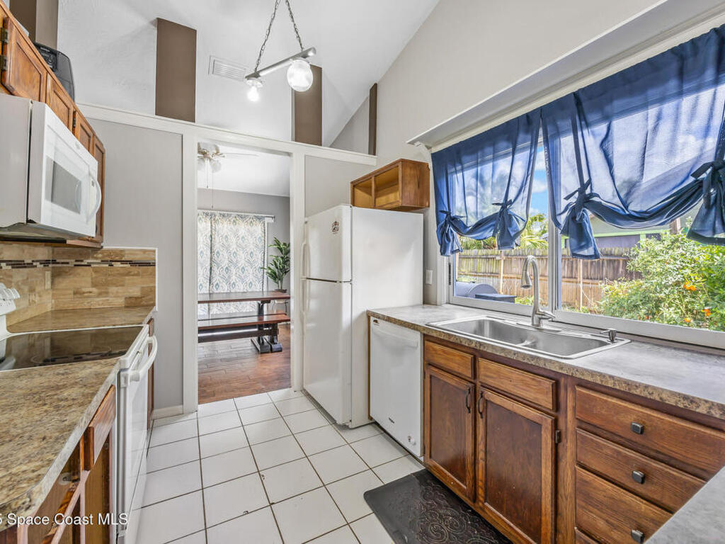581 Jupiter Boulevard, Palm Bay, FL 32907