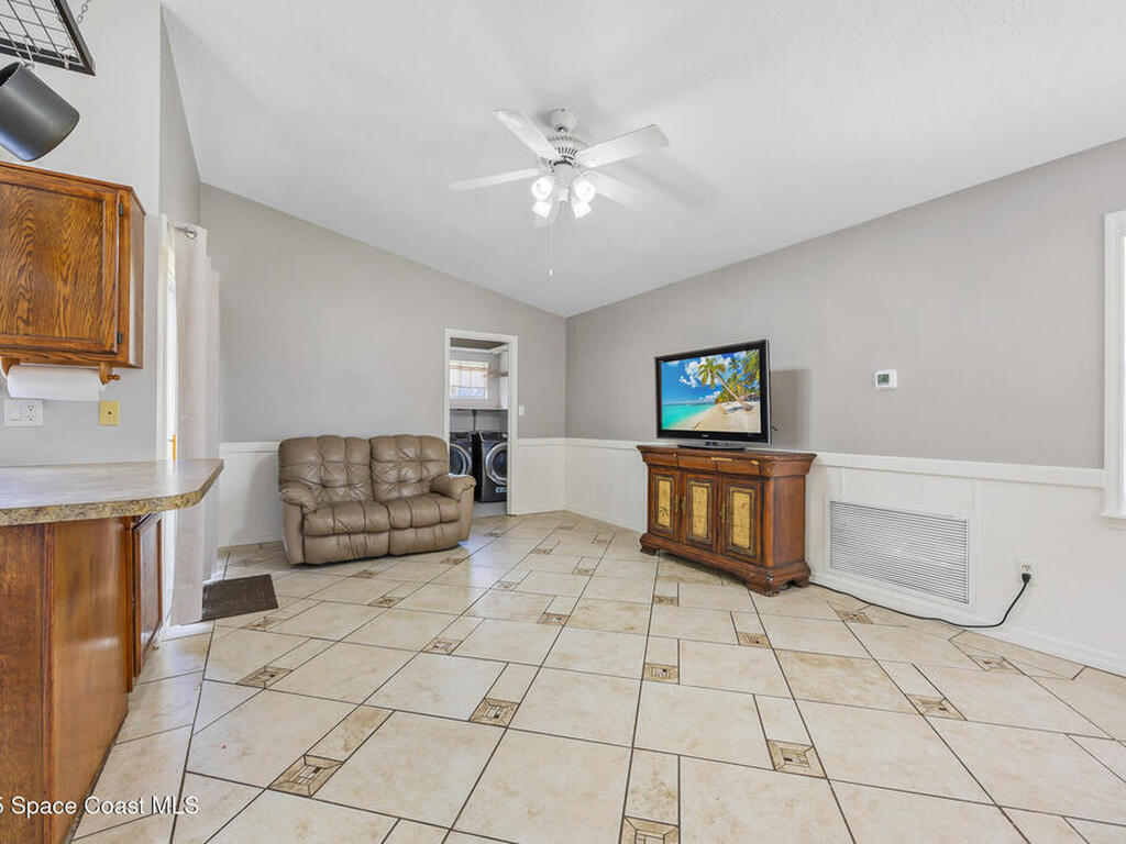 581 Jupiter Boulevard, Palm Bay, FL 32907