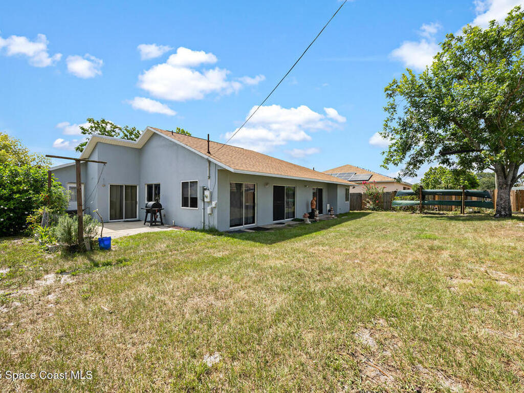 581 Jupiter Boulevard, Palm Bay, FL 32907