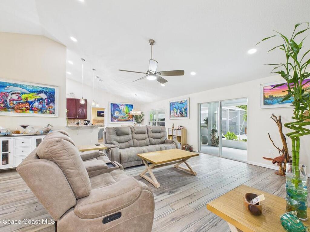 8325 105th Court, Vero Beach, FL 32967