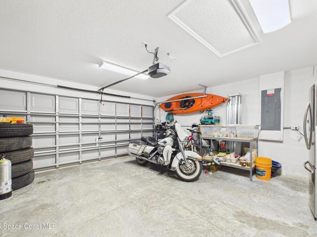 8325 105th Court, Vero Beach, FL 32967