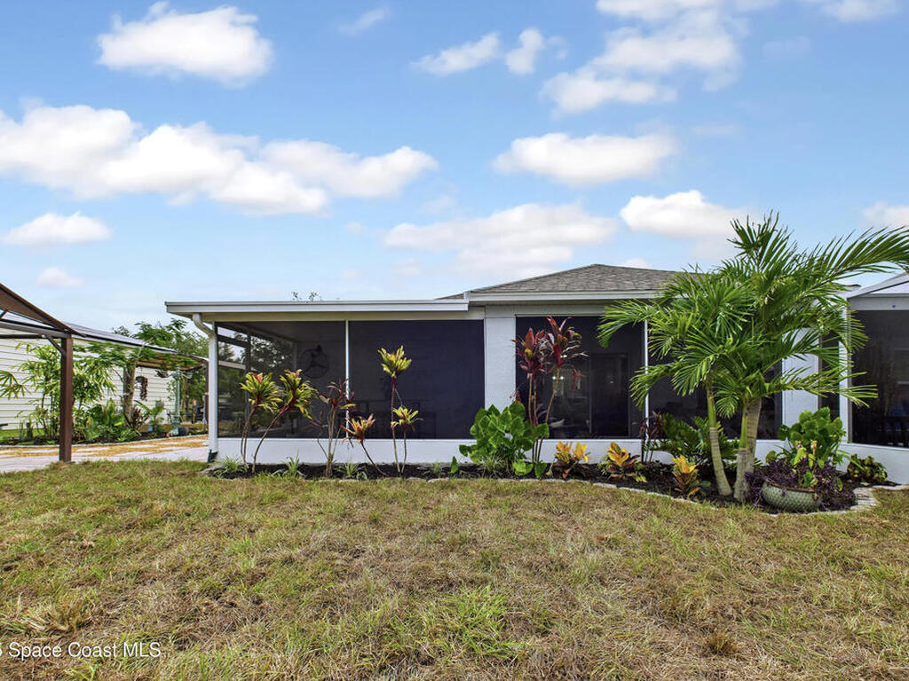 8325 105th Court, Vero Beach, FL 32967