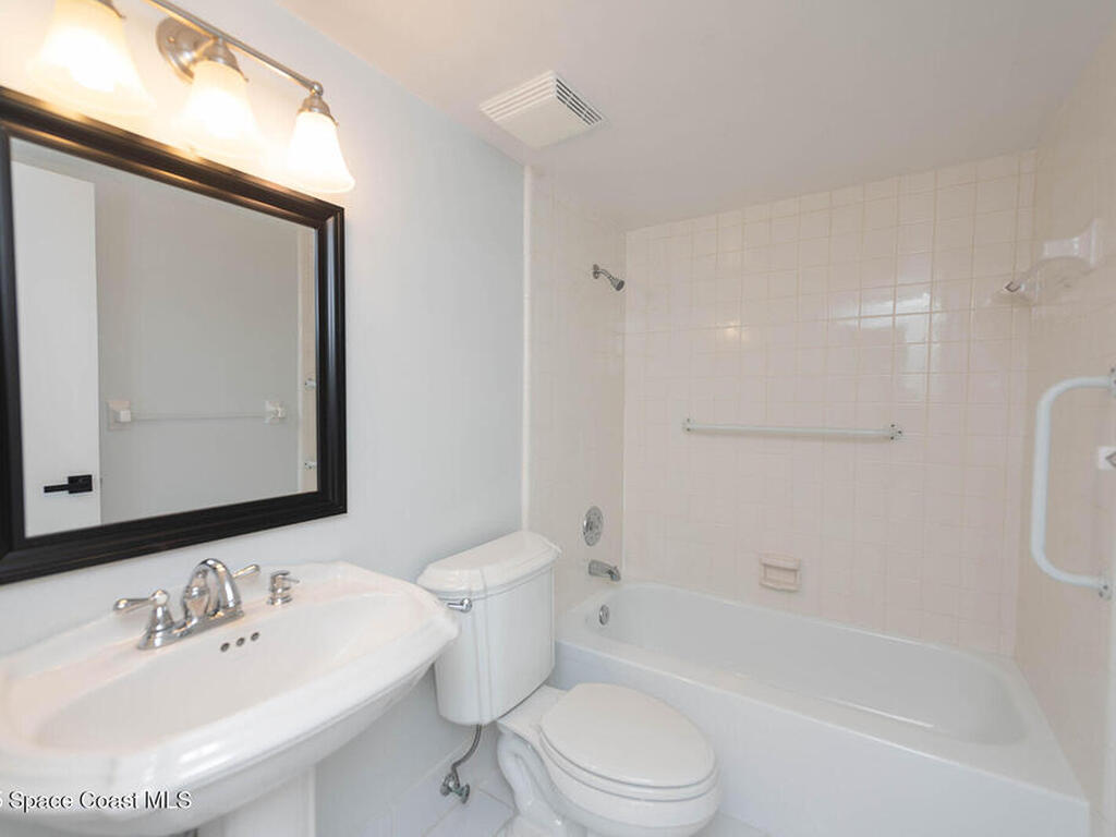 1049 Rockledge Drive, Rockledge, FL 32955
