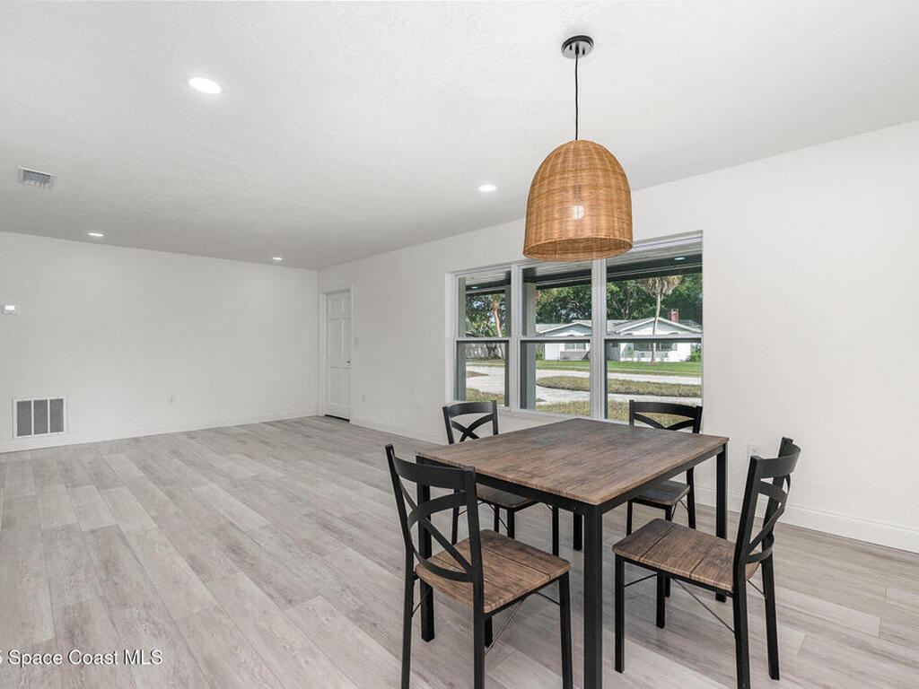 320 Alabama Avenue, Merritt Island, FL 32953