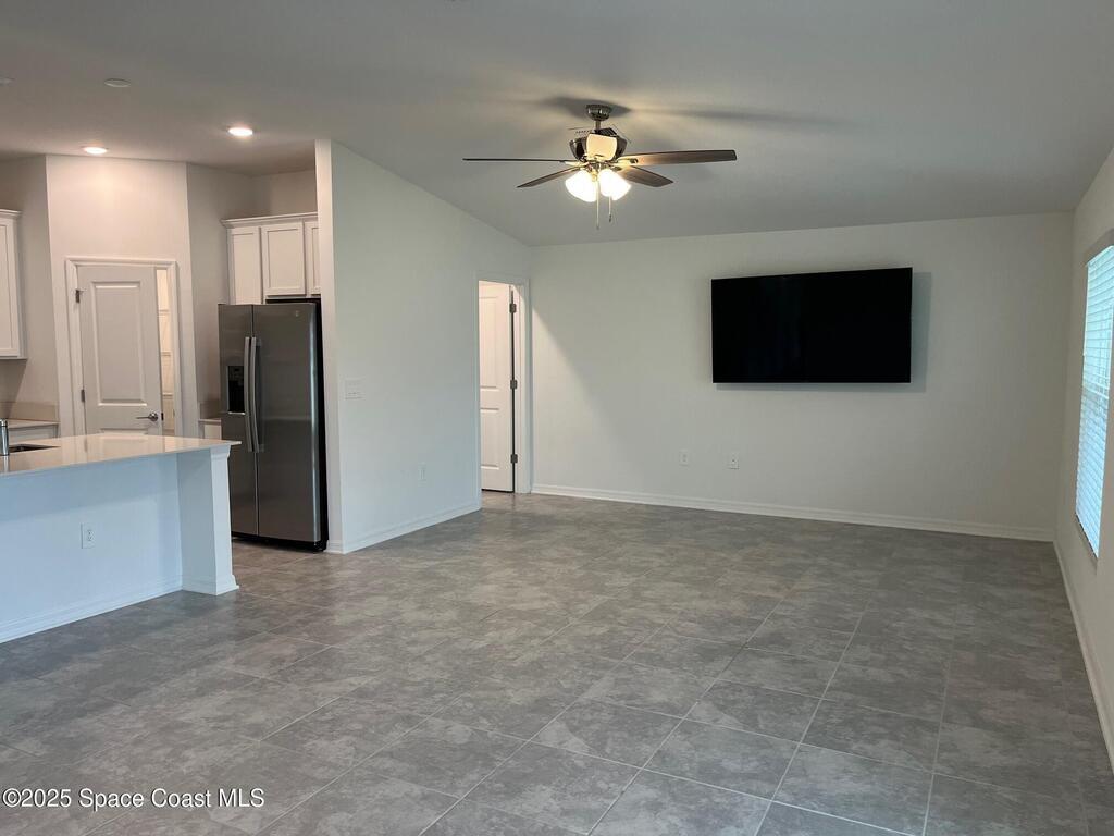 4255 Pebbles Throw Drive, Kissimmee, FL 34746