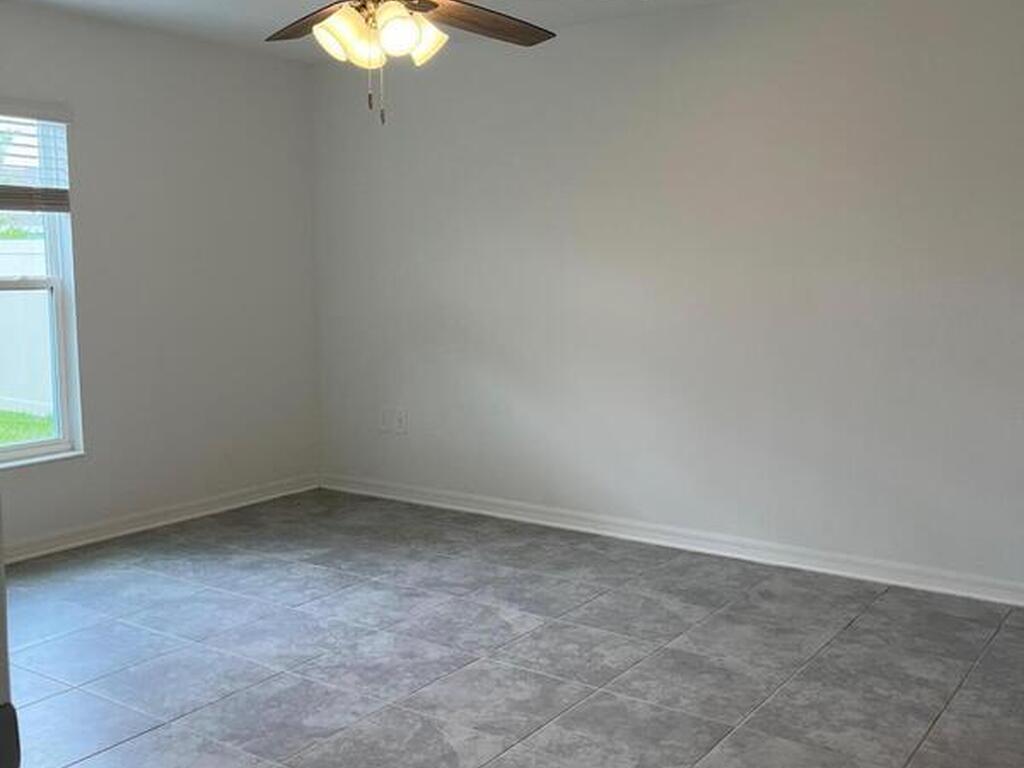 4255 Pebbles Throw Drive, Kissimmee, FL 34746