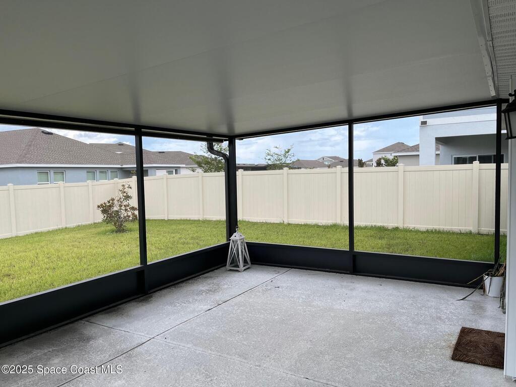 4255 Pebbles Throw Drive, Kissimmee, FL 34746