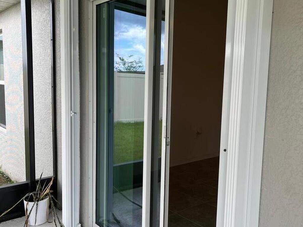 4255 Pebbles Throw Drive, Kissimmee, FL 34746