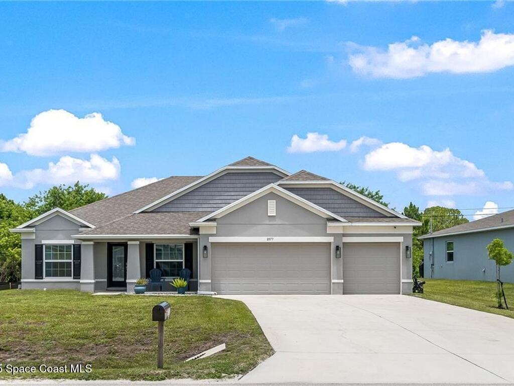 8977 101st Avenue, Vero Beach, FL 32967