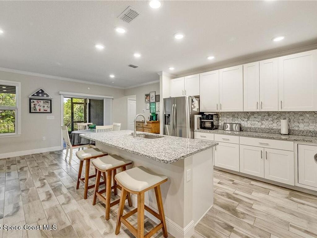 8977 101st Avenue, Vero Beach, FL 32967