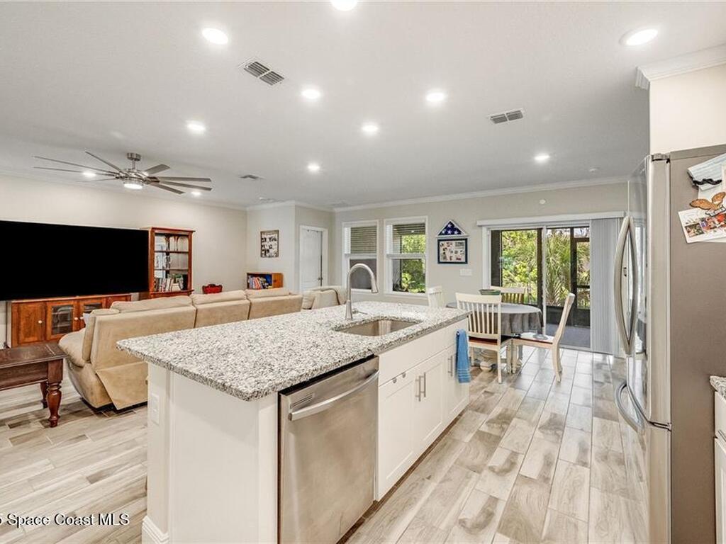 8977 101st Avenue, Vero Beach, FL 32967