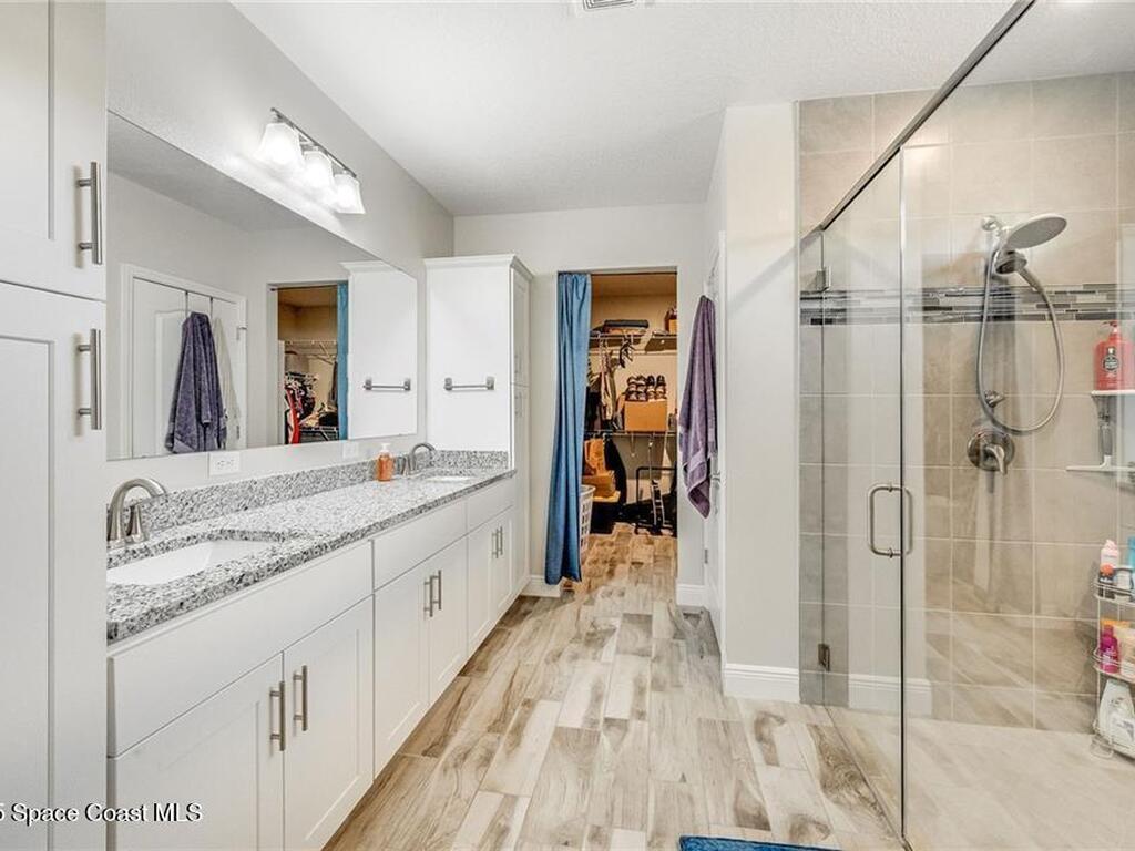 8977 101st Avenue, Vero Beach, FL 32967