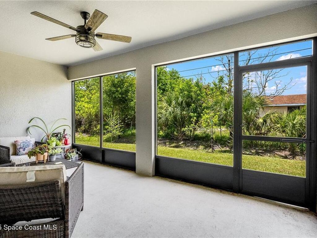 8977 101st Avenue, Vero Beach, FL 32967
