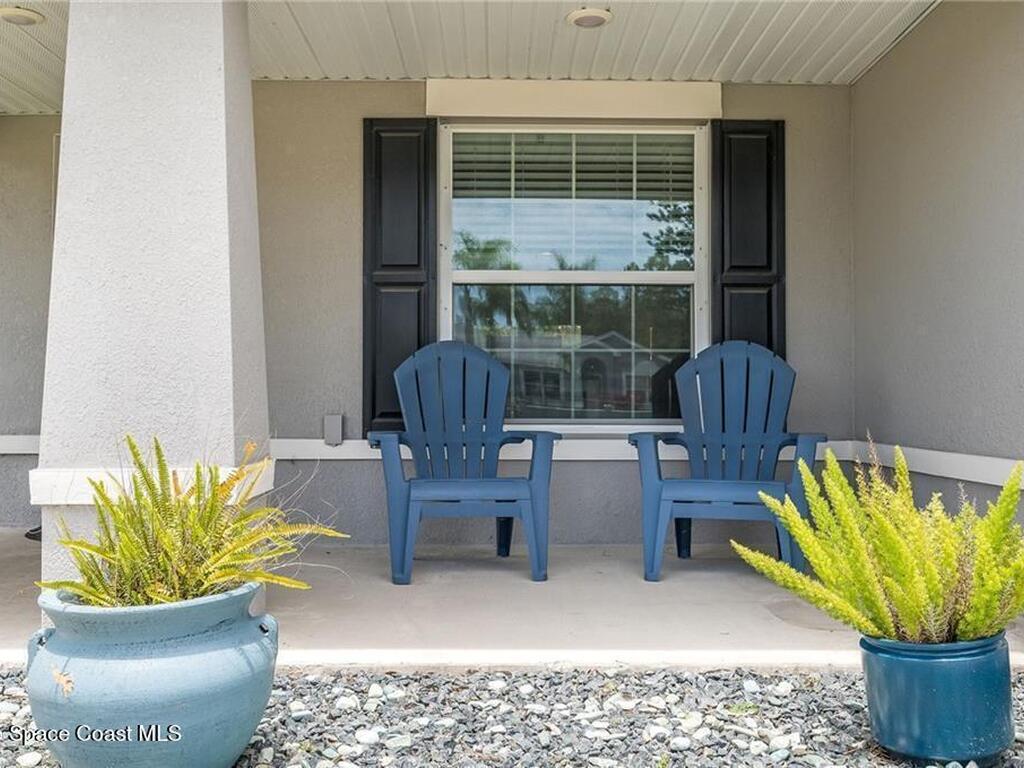 8977 101st Avenue, Vero Beach, FL 32967