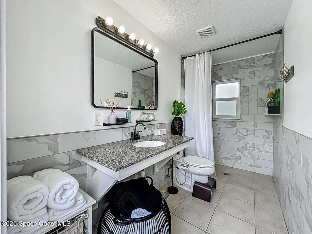 1425 Lester Court, Merritt Island, FL 32952
