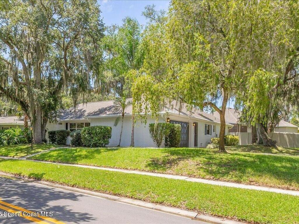 1351 Meadowbrook Road, Palm Bay, FL 32905