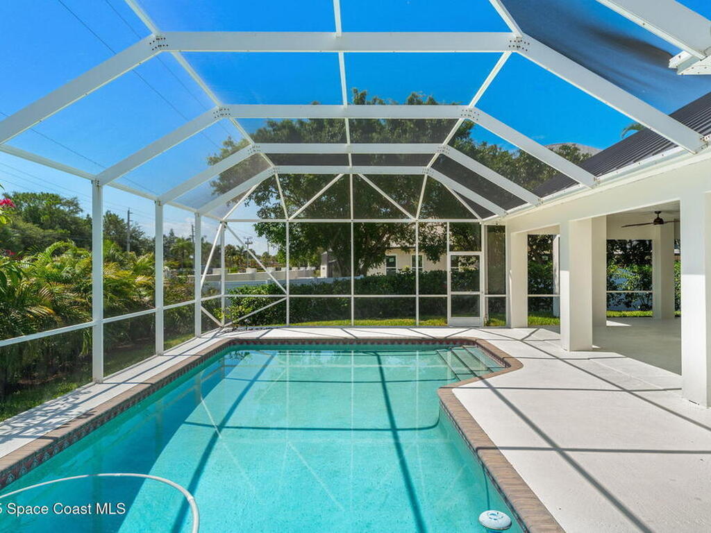 881 Peregrine Drive, Indialantic, FL 32903