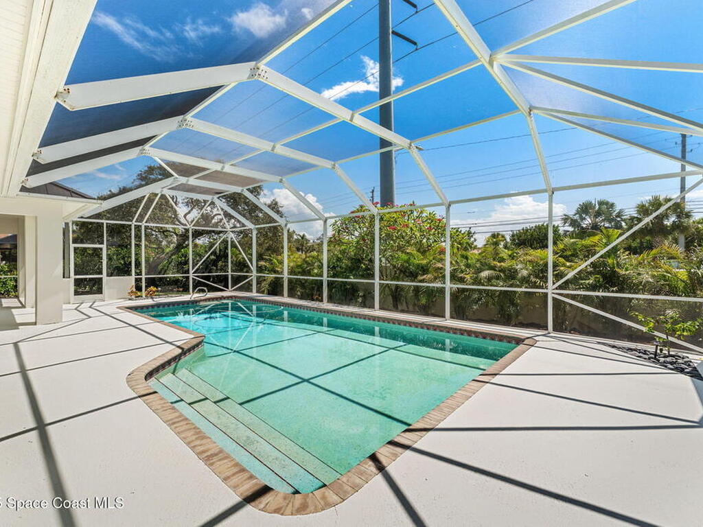 881 Peregrine Drive, Indialantic, FL 32903