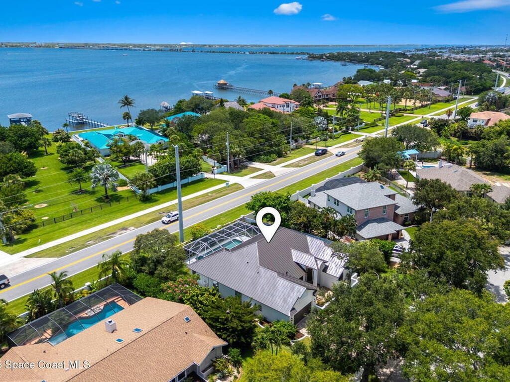 881 Peregrine Drive, Indialantic, FL 32903