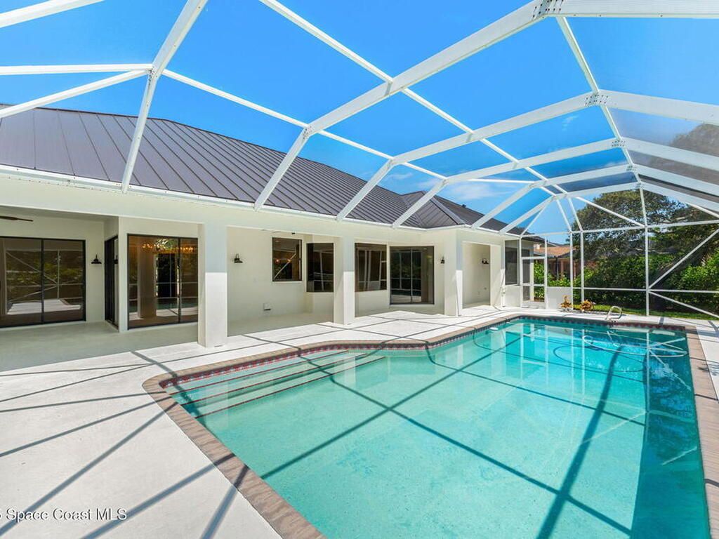 881 Peregrine Drive, Indialantic, FL 32903
