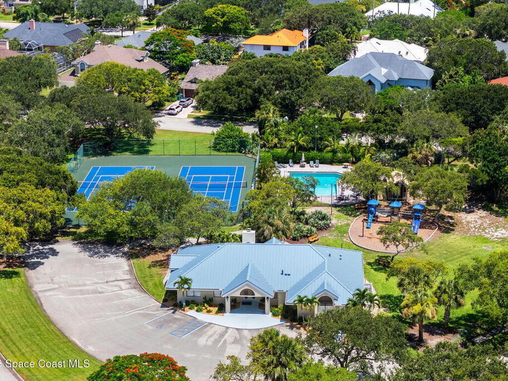 881 Peregrine Drive, Indialantic, FL 32903