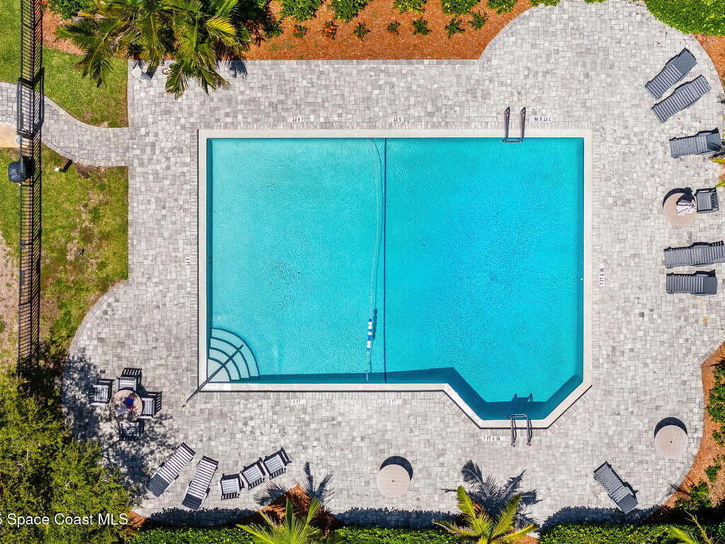 881 Peregrine Drive, Indialantic, FL 32903