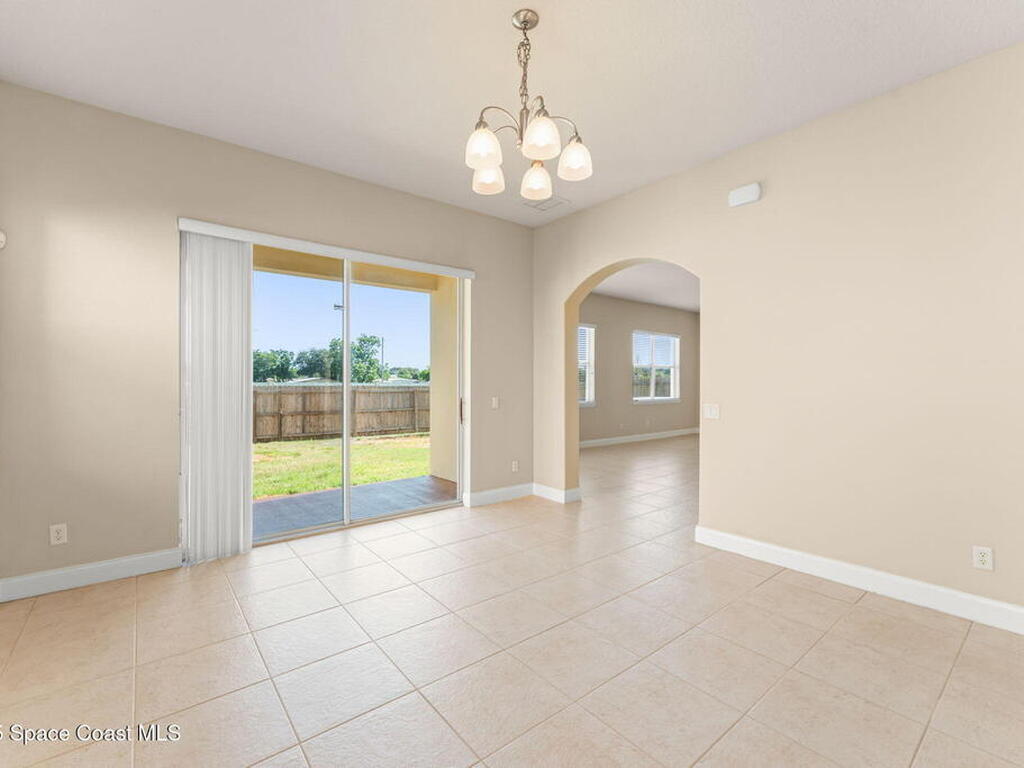 2032 Elkins Point Point, Melbourne, FL 32935
