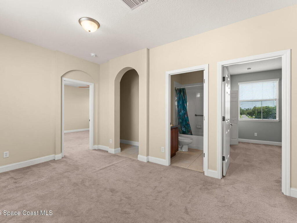 2032 Elkins Point Point, Melbourne, FL 32935