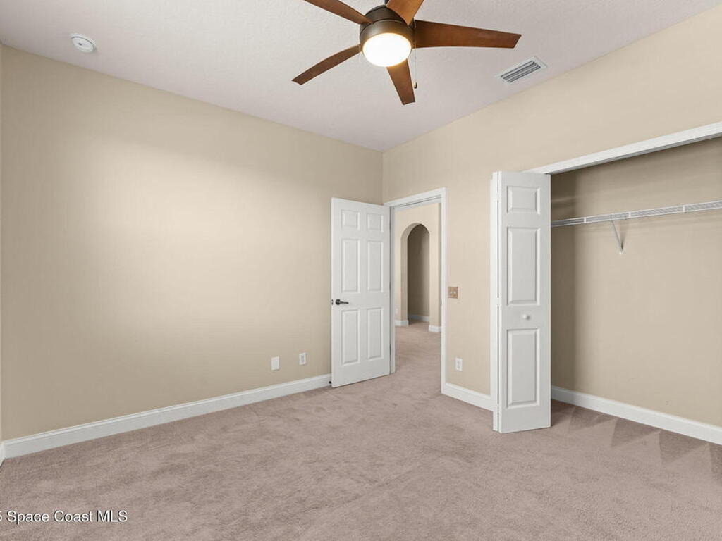 2032 Elkins Point Point, Melbourne, FL 32935
